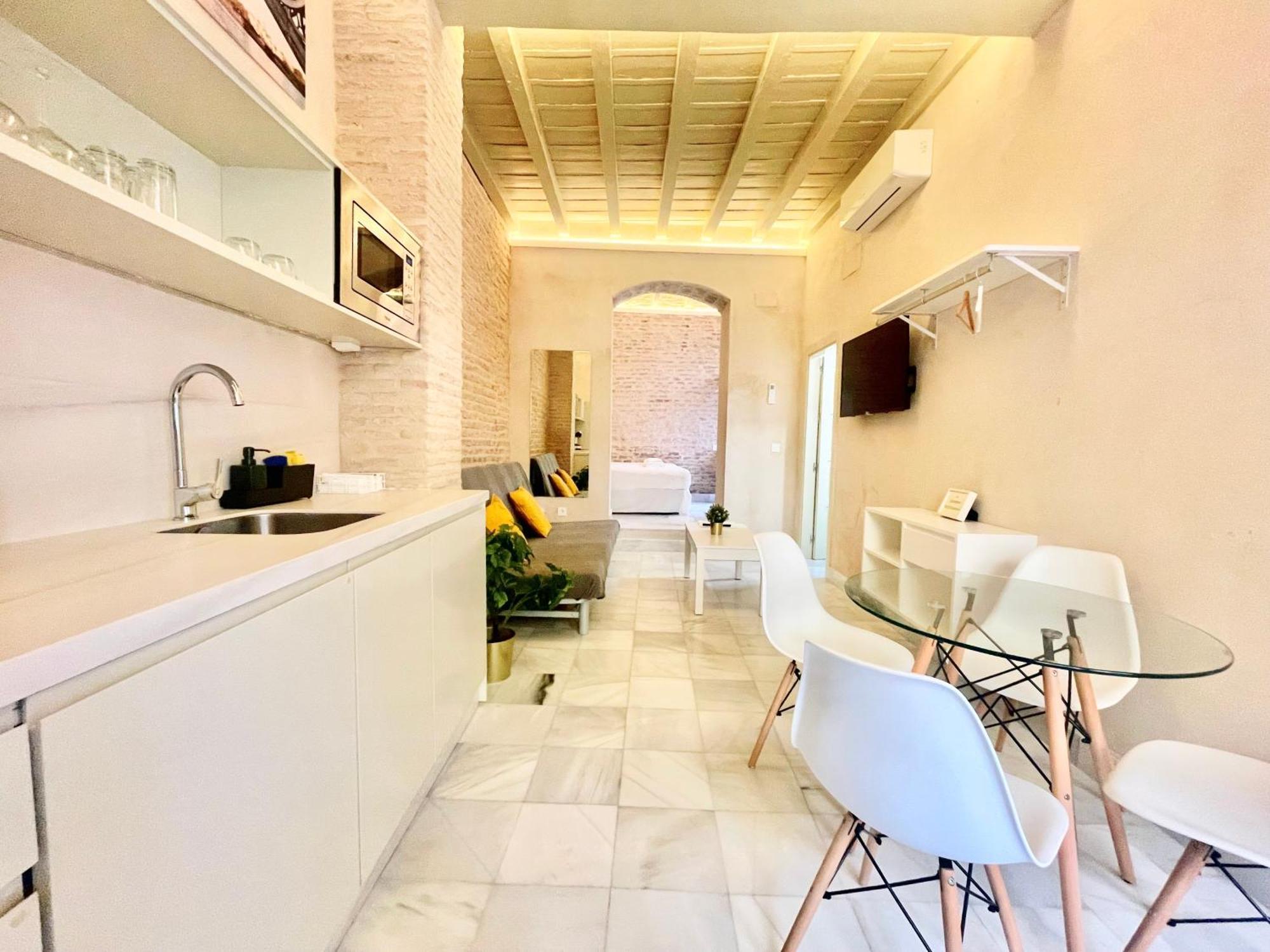 Apartamento Click Triana - Patio Privado Sevilla Exterior foto