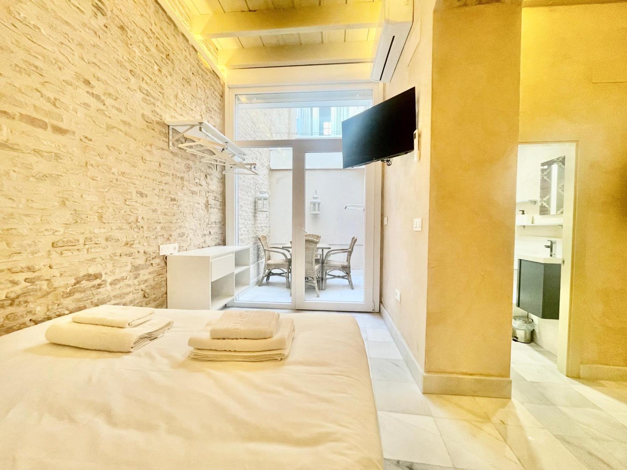 Apartamento Click Triana - Patio Privado Sevilla Exterior foto